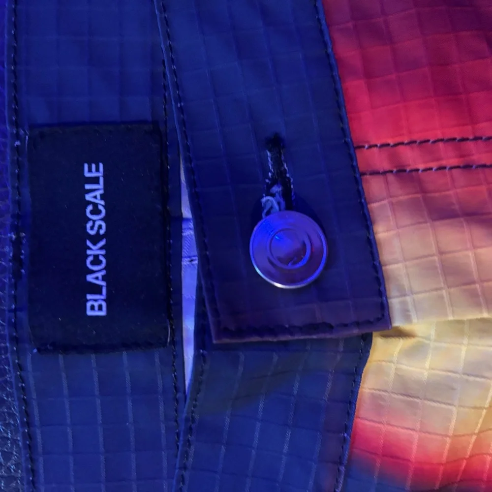Black Scale Multicolor Gradient Cargo Pants - Picture 3 of 4